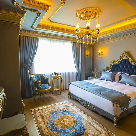 Real King Apartmanhotel 4*