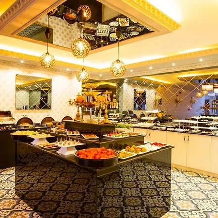 Real King Apartmanhotel